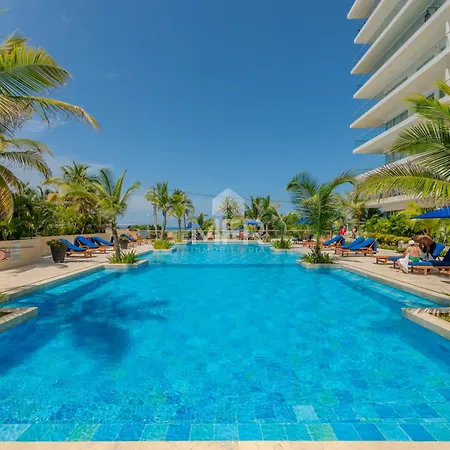 Morros Epic Beachfront