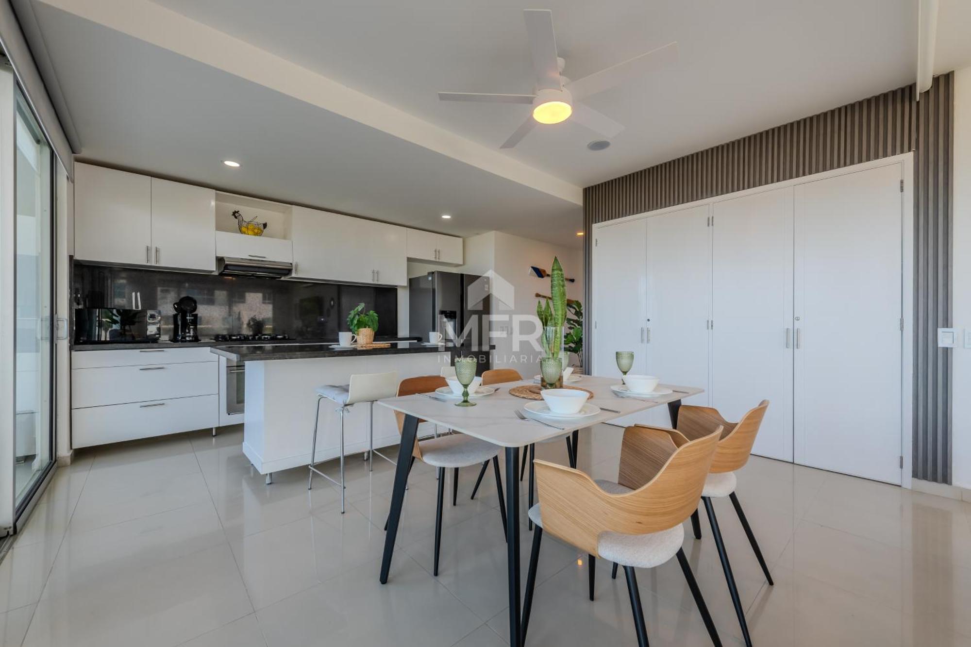 Morros Epic Beachfront *